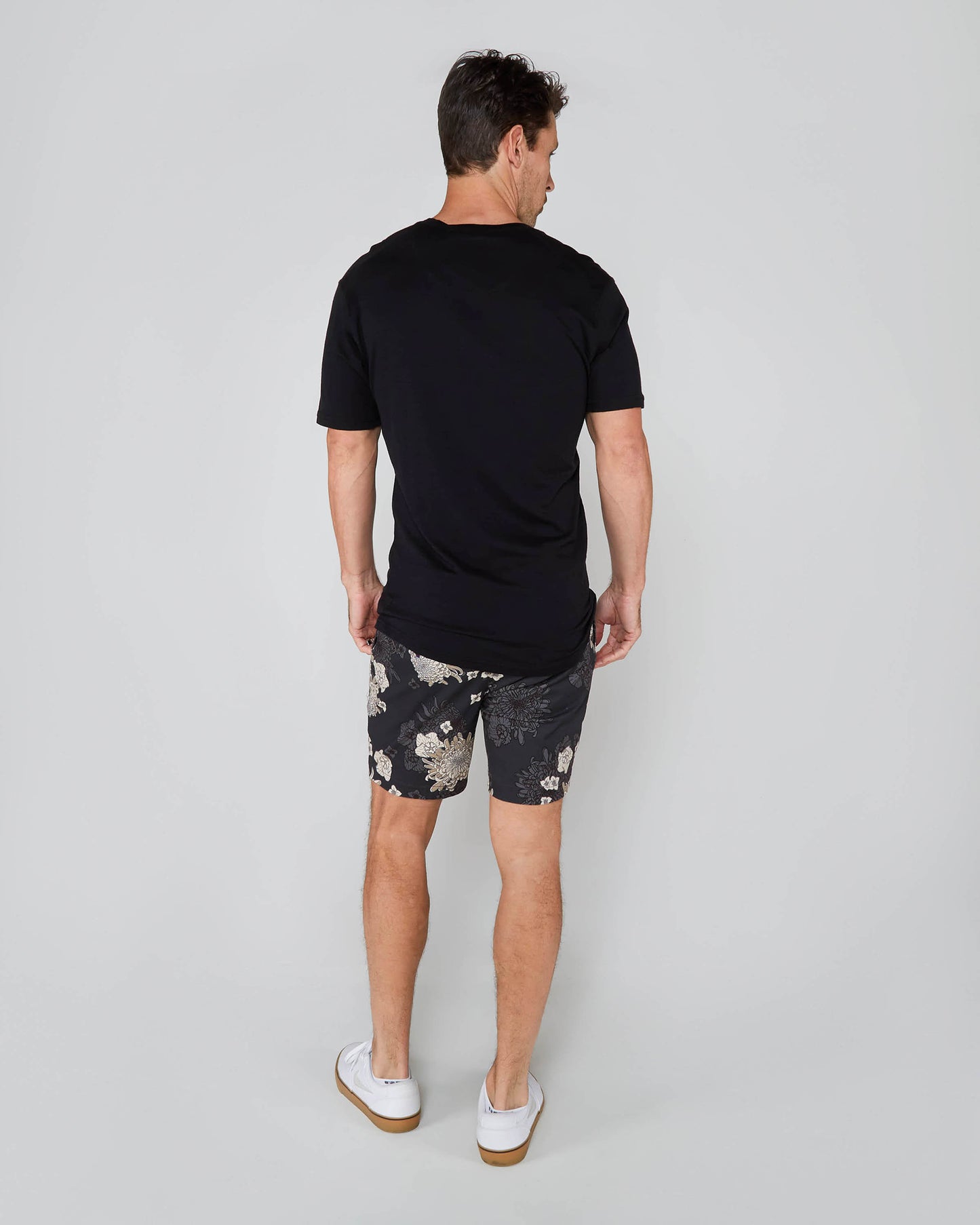 EDWARD MUMMS DREAM SHORT - BLACK
