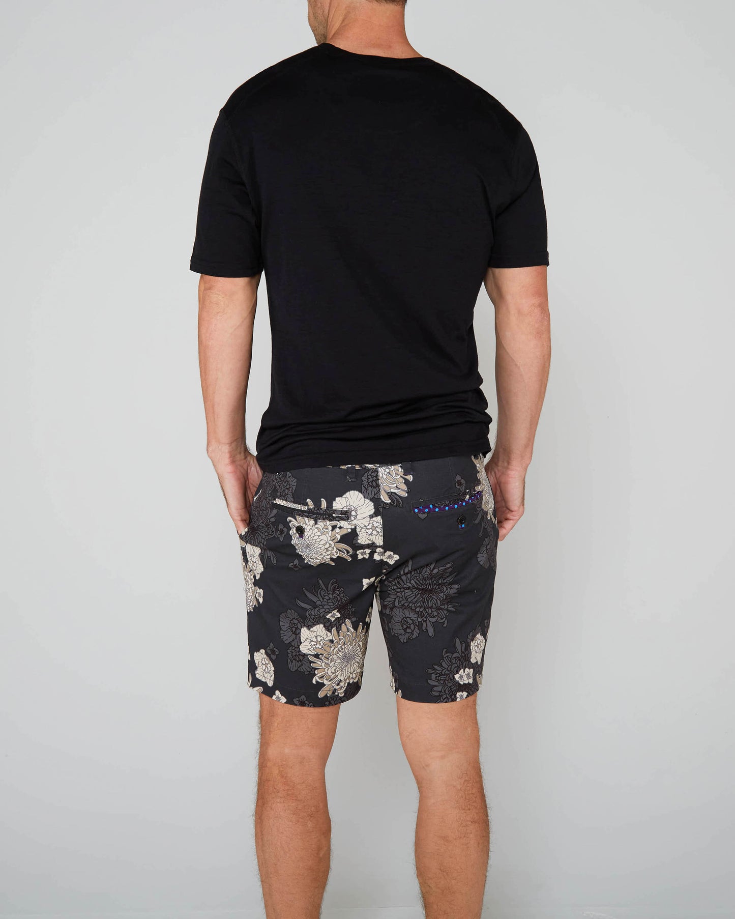 EDWARD MUMMS DREAM SHORT - BLACK
