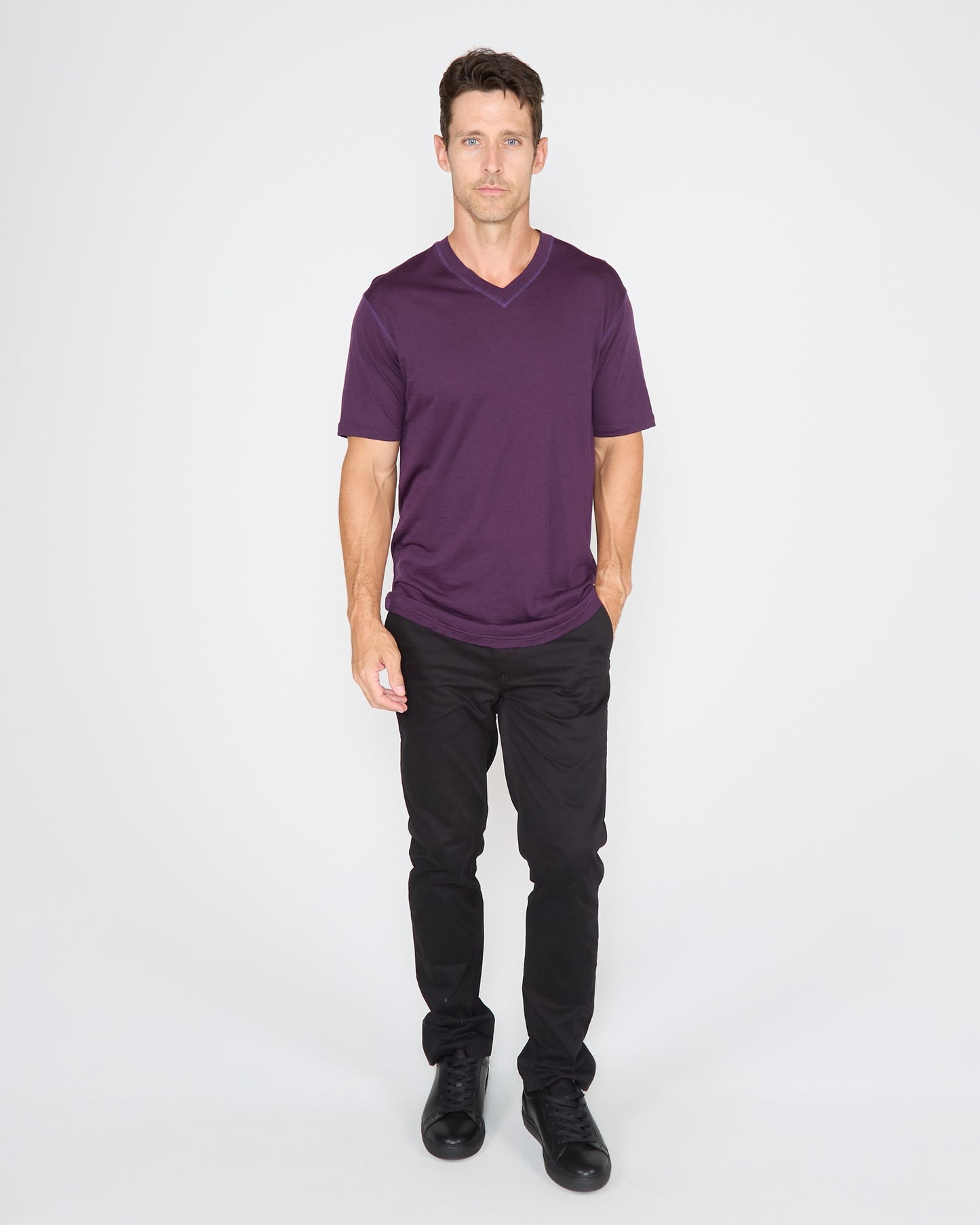VICTOR MERINO V-NECK TEE - PLUM