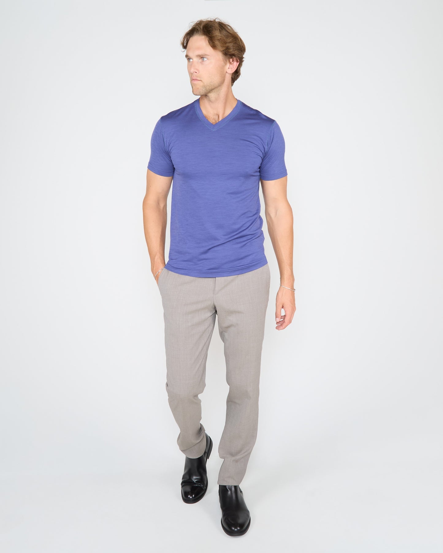 VICTOR V-HALS MERINO SHIRT IN SKIPPER