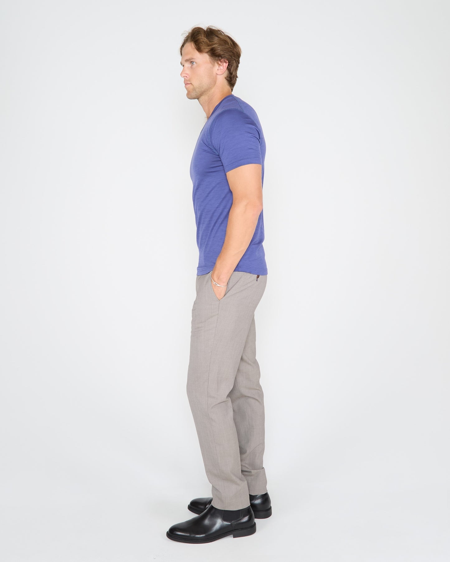 VICTOR V-HALS MERINO SHIRT IN SKIPPER