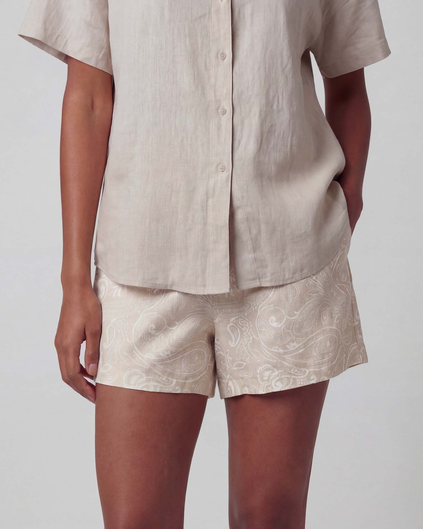LEANNE PAISLEY EXPLOSION IVORY WOMENS DRAWSTRING LINEN SHORT