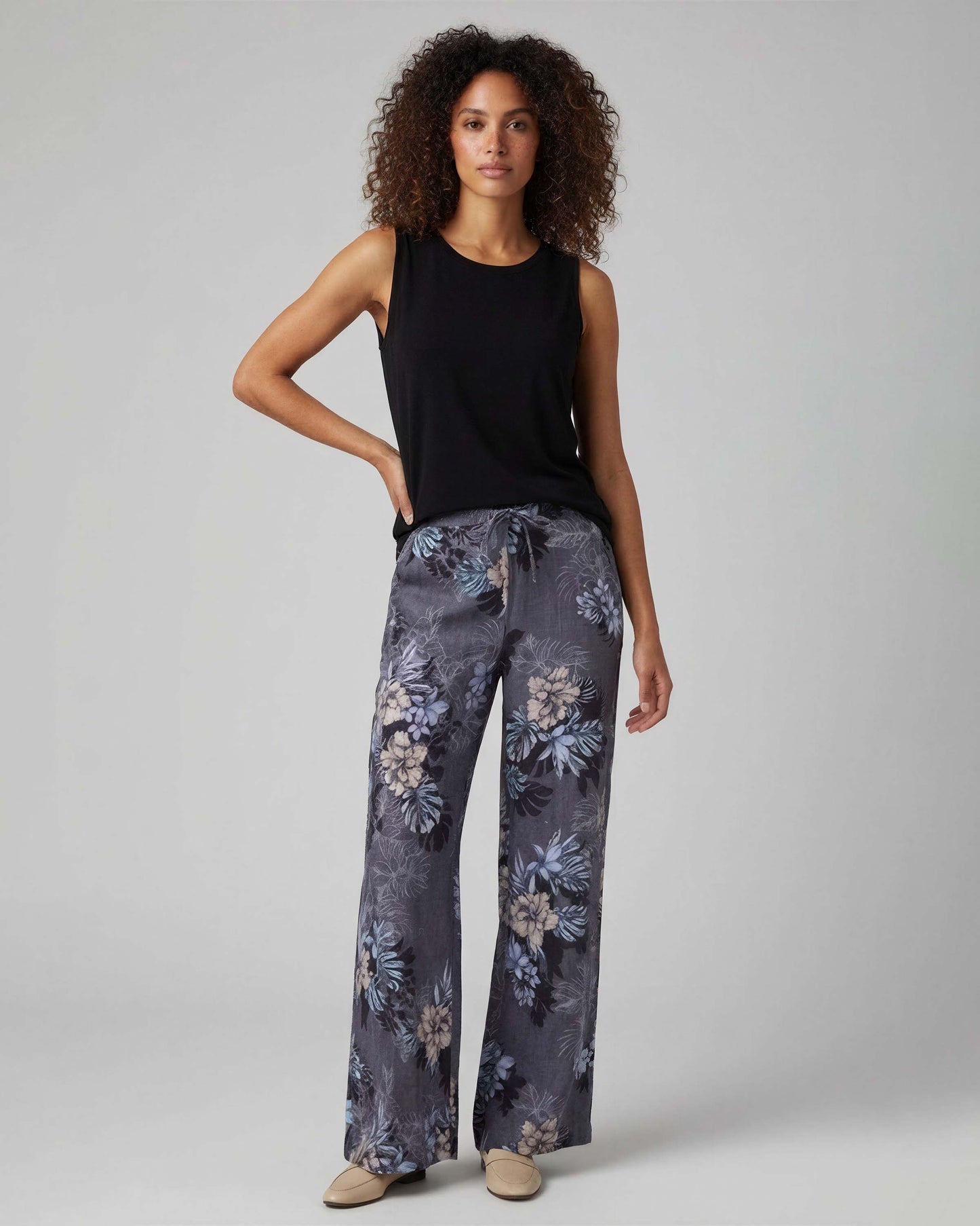 LILLIAN EXOTIC FLORAL BLACK WOMENS WIDE-LEG LINEN PANT