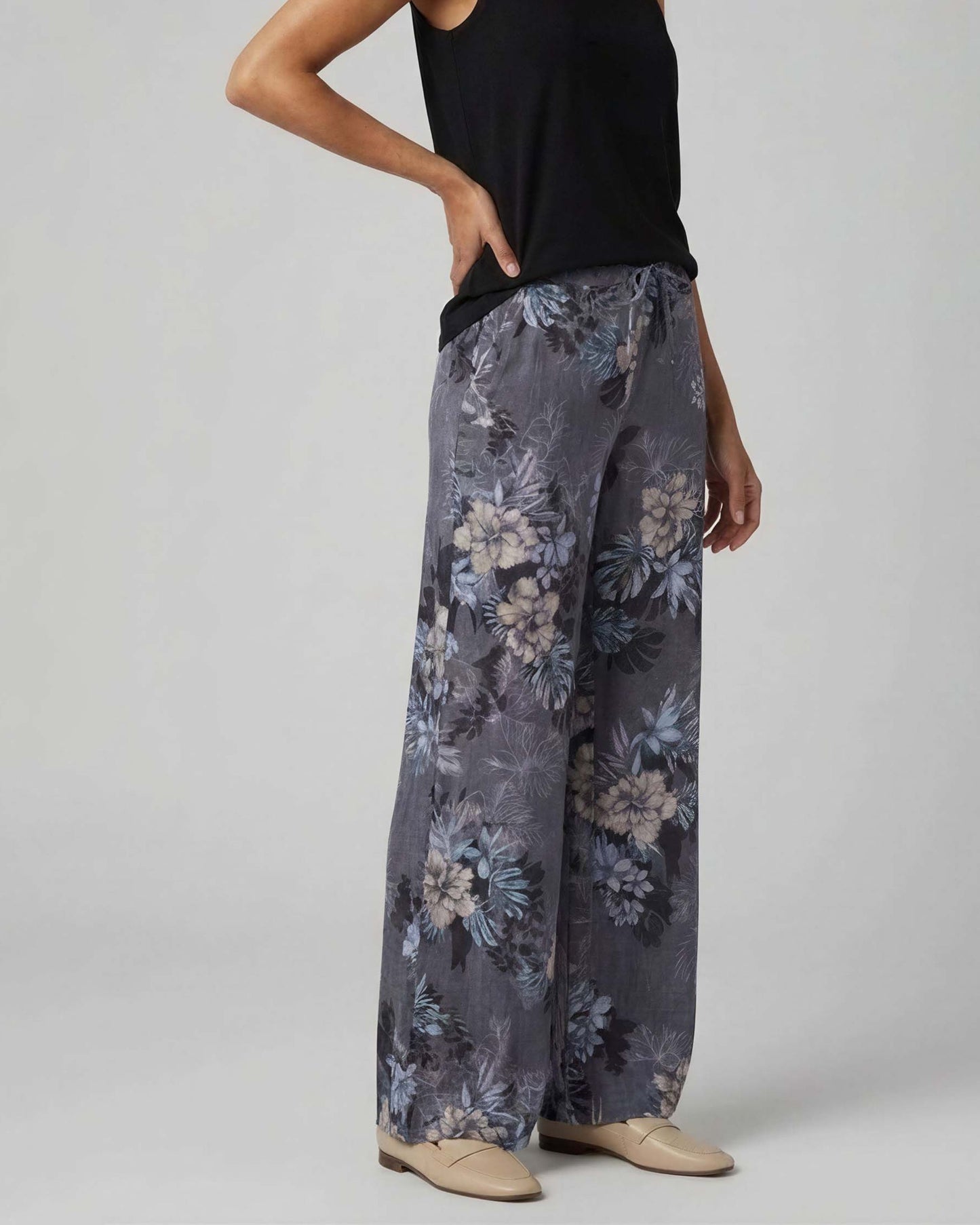 LILLIAN EXOTIC FLORAL BLACK WOMENS WIDE-LEG LINEN PANT