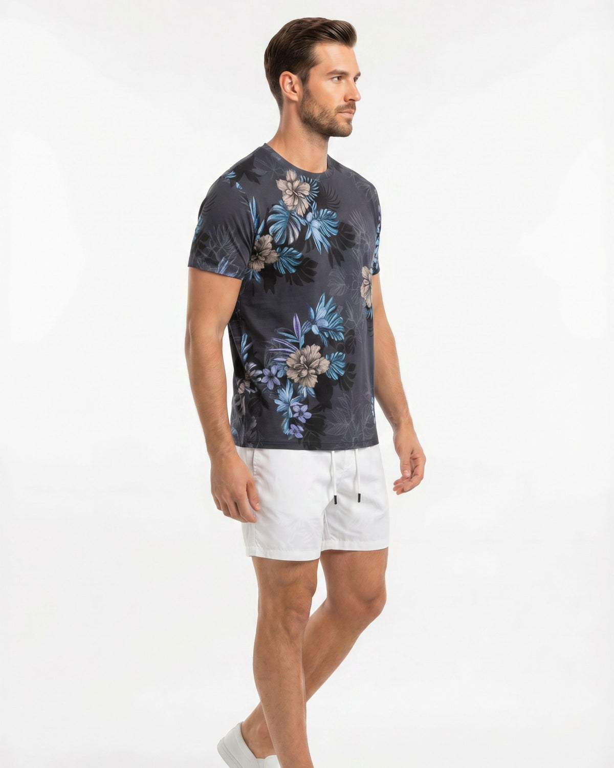 SAM FARM FLORAL TOWEL SHORT - WHITE