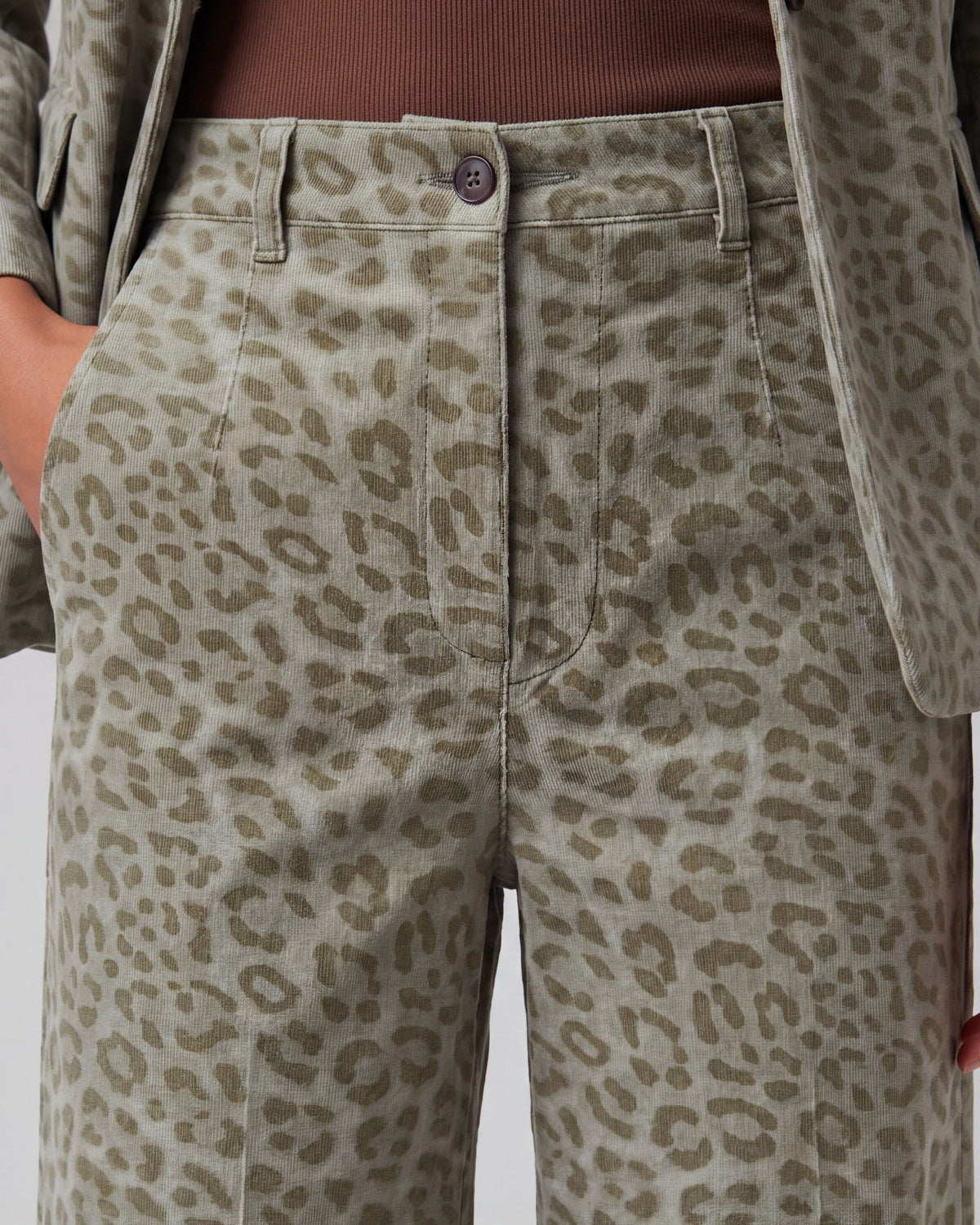 POPPY LEOPARD SAGE WOMEN'S VELVET HIGH-RISE PANT