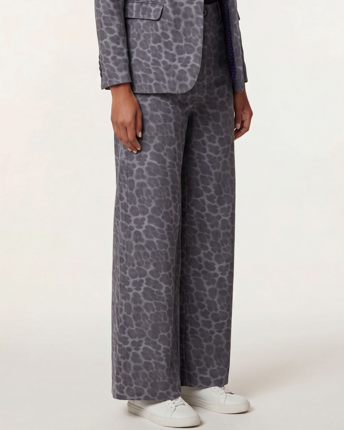 POPPY LEOPARD SMOKE WOMEN'S VELVET HIGH-RISE PANT