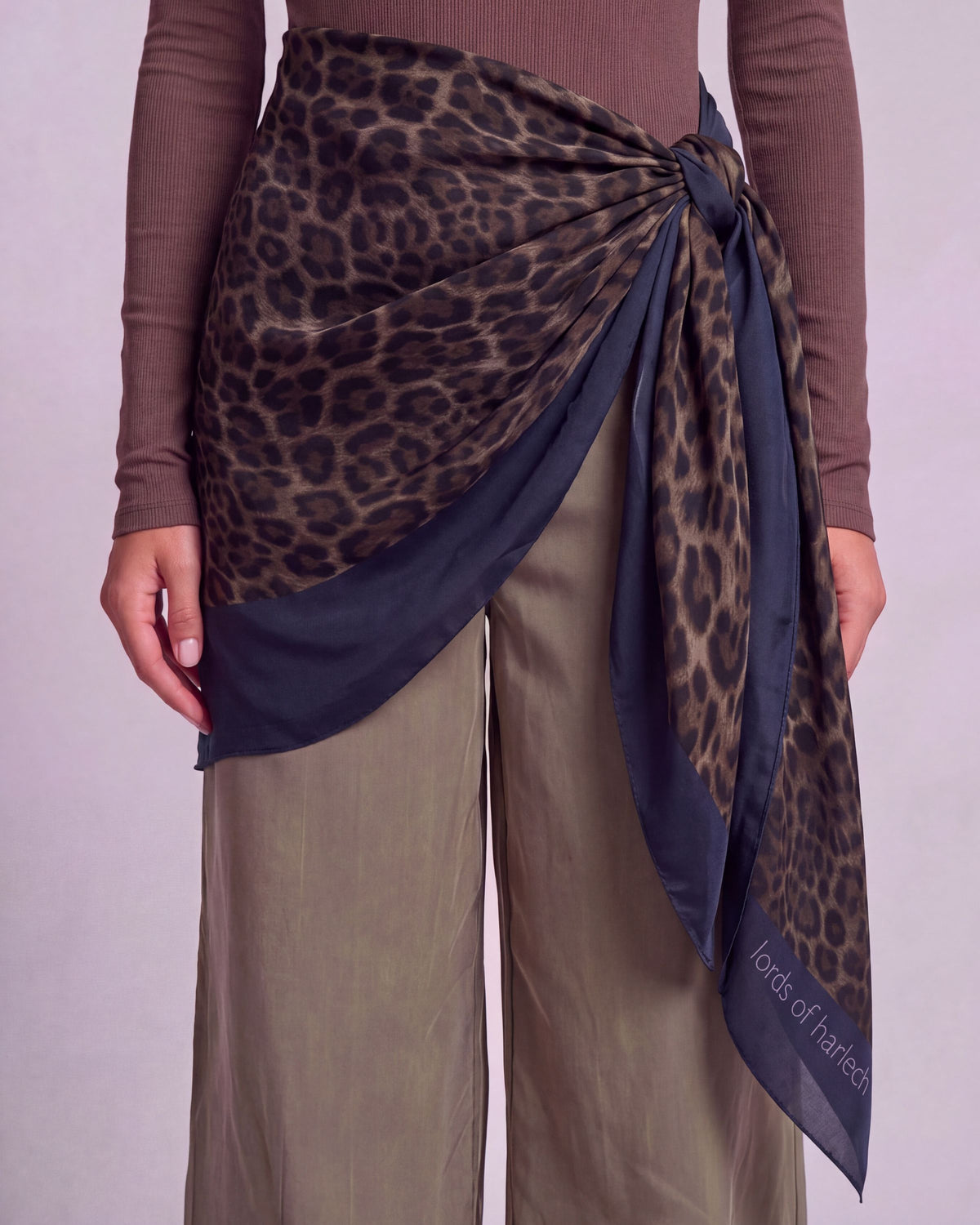 SAPPHIRA LEOPARD BROWNIE WOMEN'S SILK WRAP SCARF