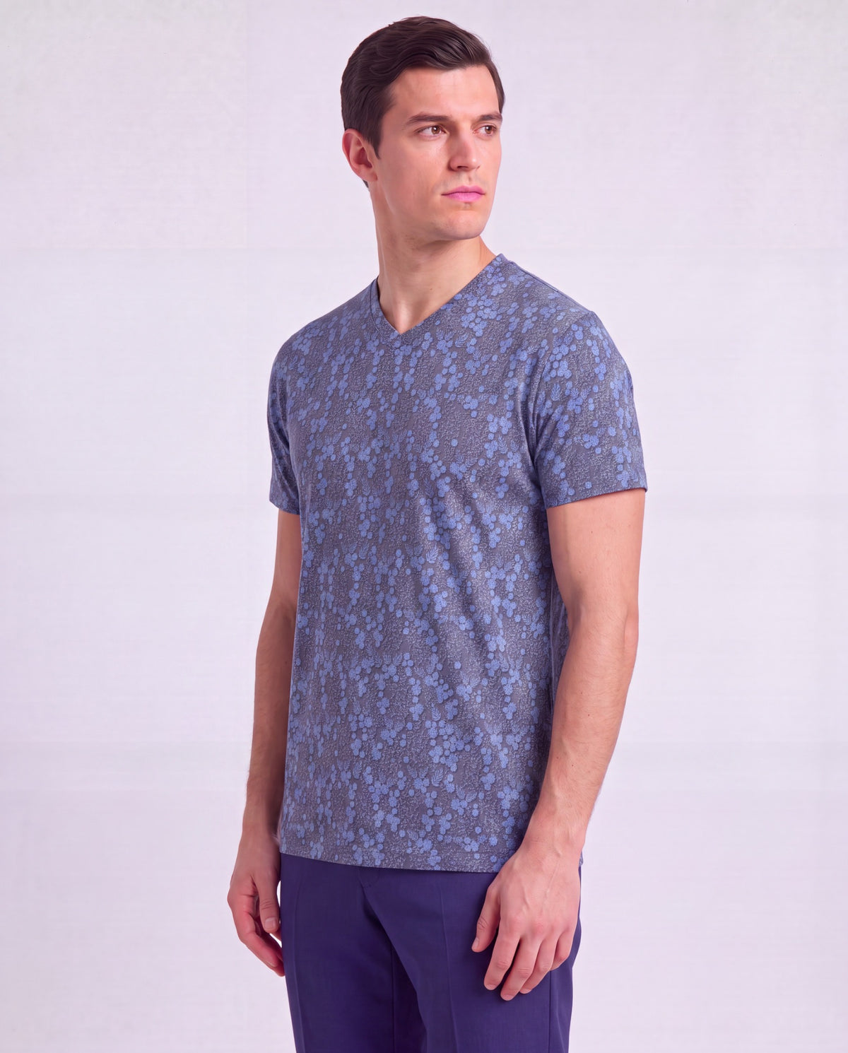 MAZE LECH FLORAL BLACK MEN'S STRETCH COTTON V-NECK TEE
