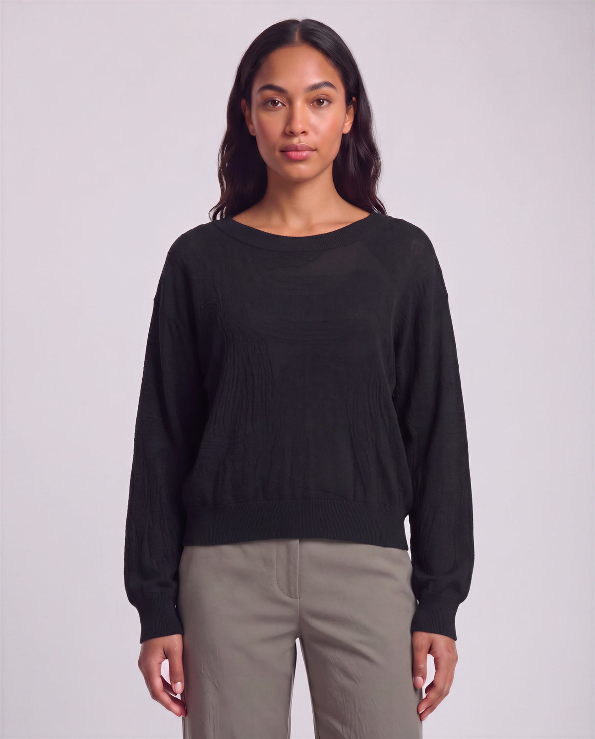 CRISSY BLACK WOMEN'S CROPPED MERINO SWEATER