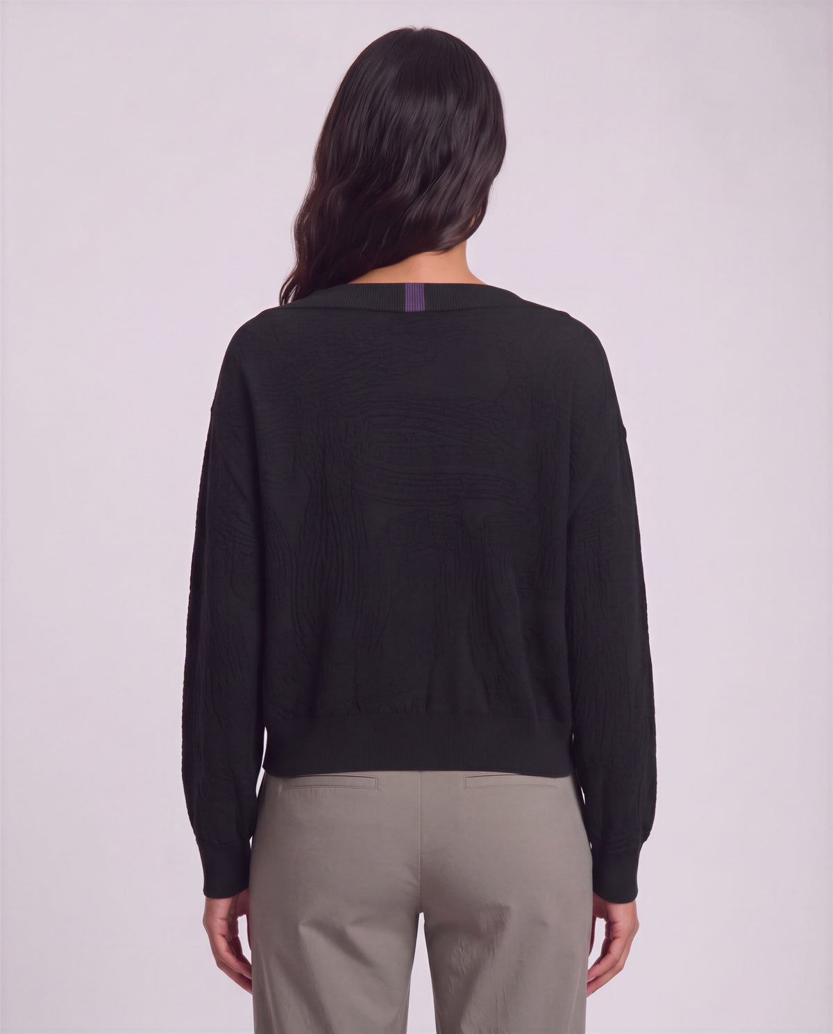 CRISSY BLACK WOMEN'S CROPPED MERINO SWEATER