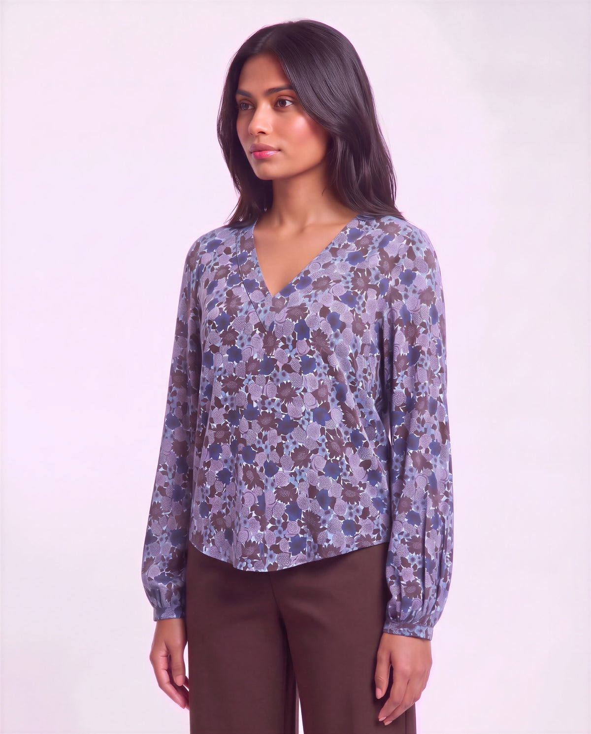 VAL TERNBERG FLORAL BROWNIE WOMEN'S LYOCELL STRETCH V-NECK TOP