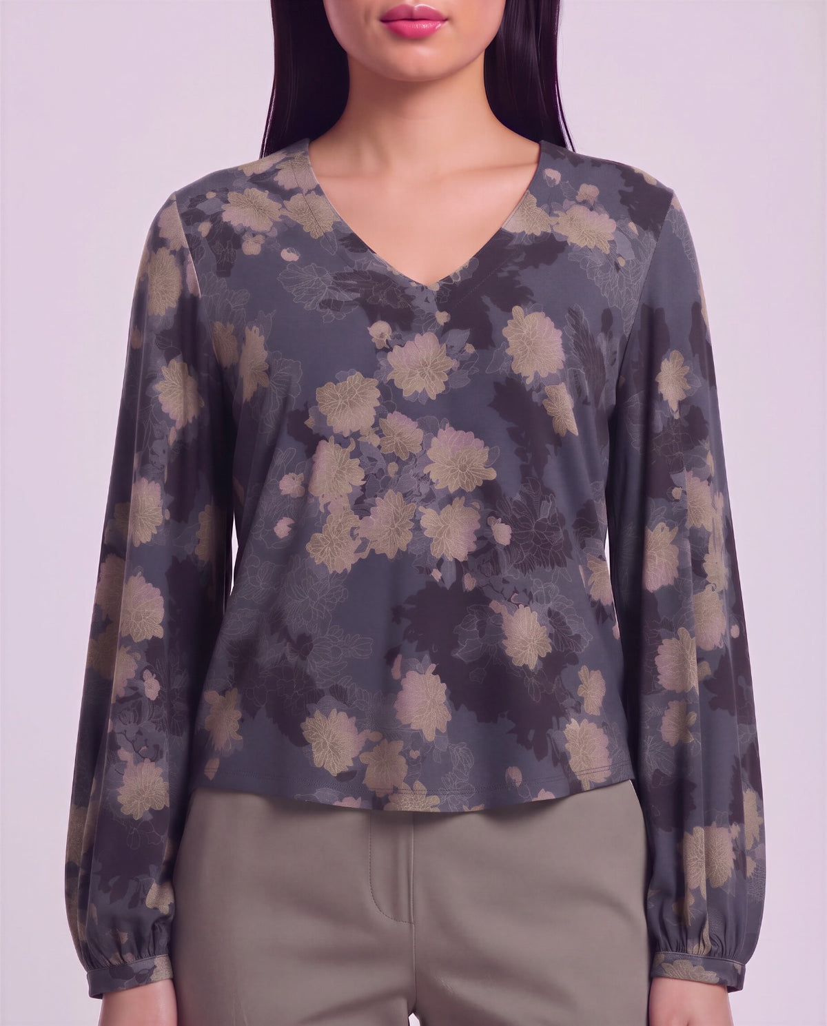 VAL LANS FLORAL BLACK WOMEN'S LYOCELL STRETCH V-NECK TOP