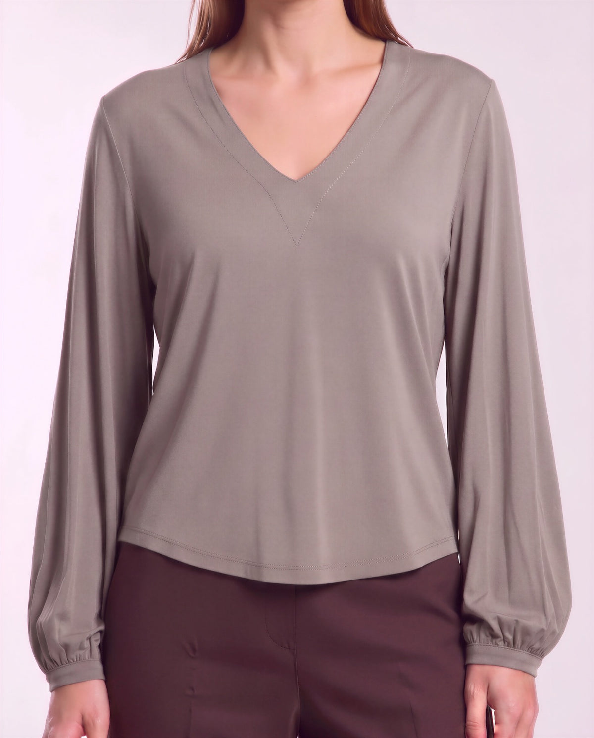 VAL SAGE WOMEN'S LYOCELL STRETCH V-NECK TOP