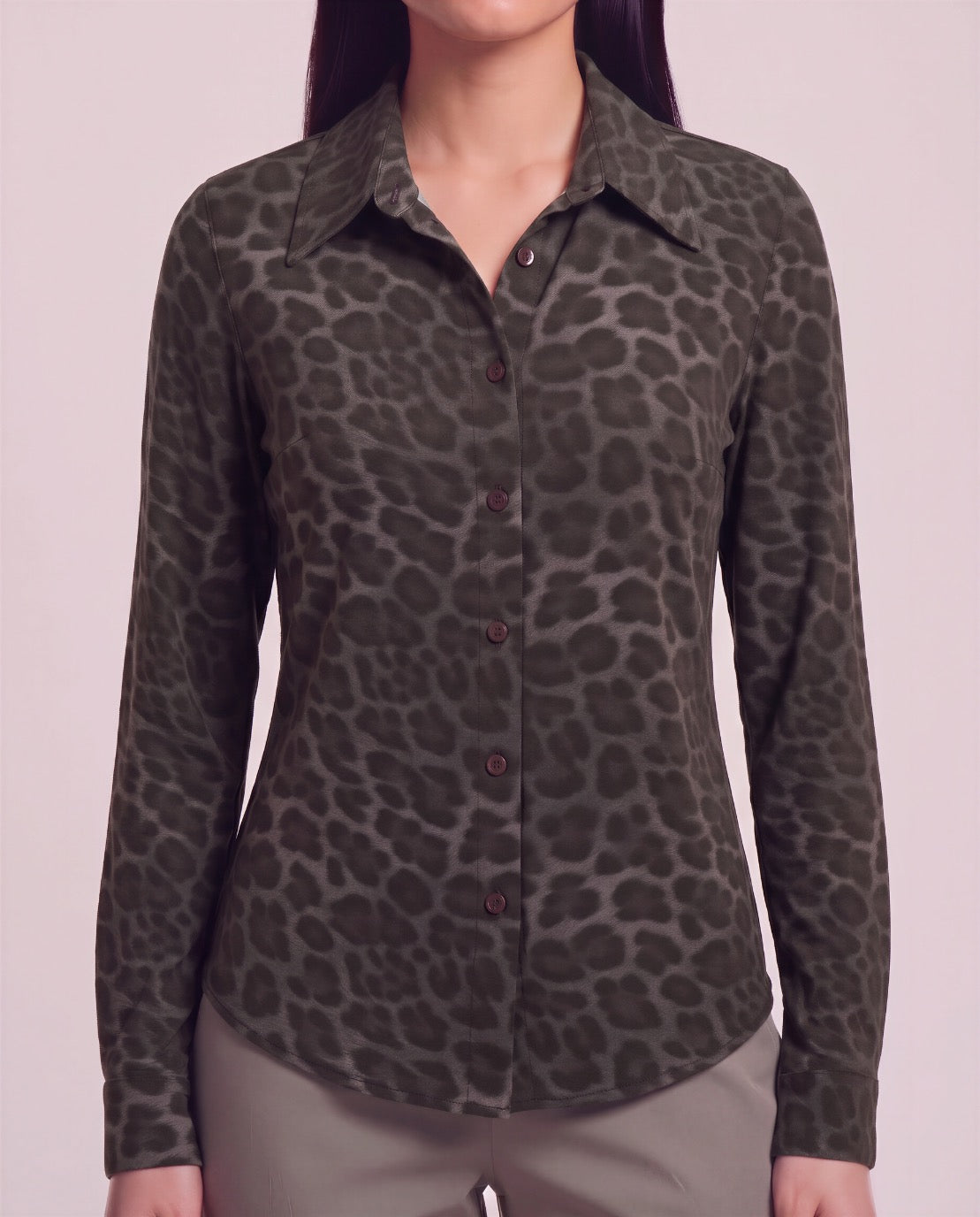SUTTON LEOPARD BROWNIE WOMEN'S STRETCH SILK LONG-SLEEVE SHIRT