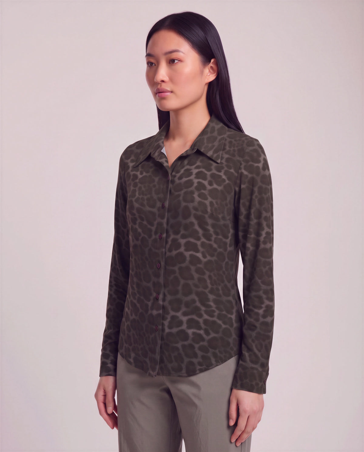 SUTTON LEOPARD BROWNIE WOMEN'S STRETCH SILK LONG-SLEEVE SHIRT